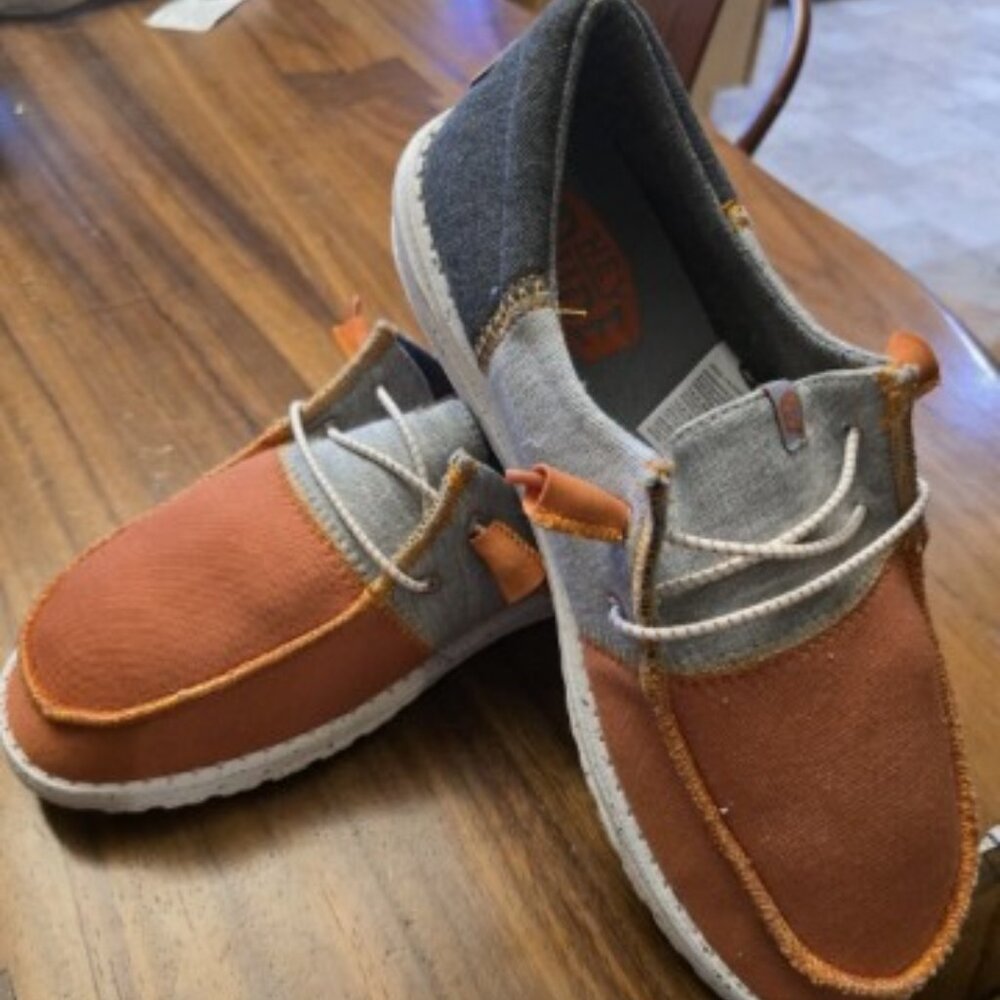 NWOT 10M Hey Dude Wendy's Tri Color Collegiate Longhorns Slip On Women's Shoes